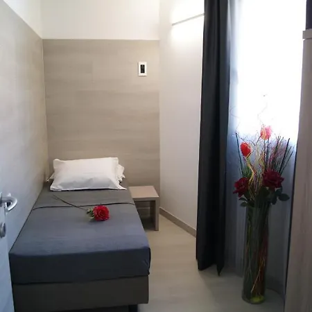 圣雷莫公寓酒店 3* 格拉多