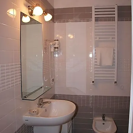 Sanremo Szálloda 3*