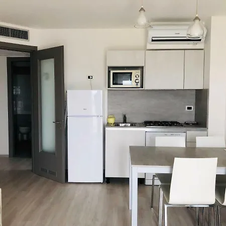 圣雷莫公寓酒店 3* 格拉多